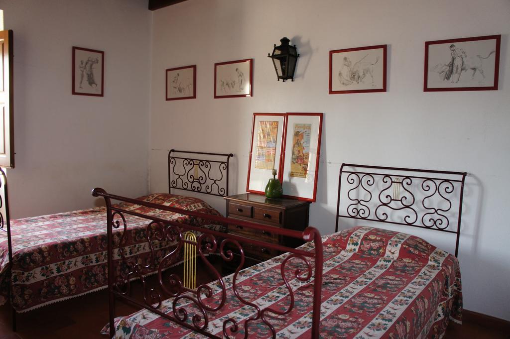 Quinta Das Arribas Guest House Абрантес Стая снимка