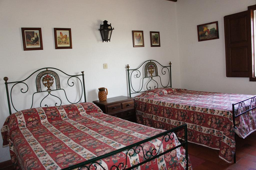 Quinta Das Arribas Guest House Абрантес Стая снимка